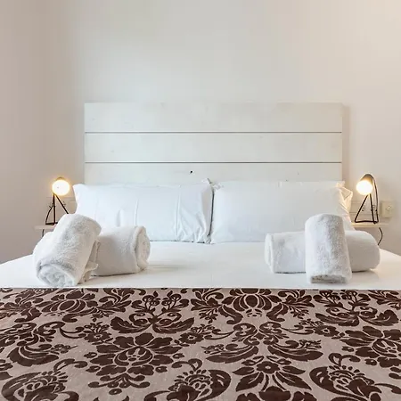 Confort En Barri Port Maritim Appartamento *